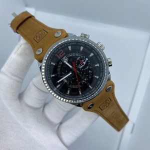 New Round Chronograph  Men' s Calendar  Water Resistant Watch